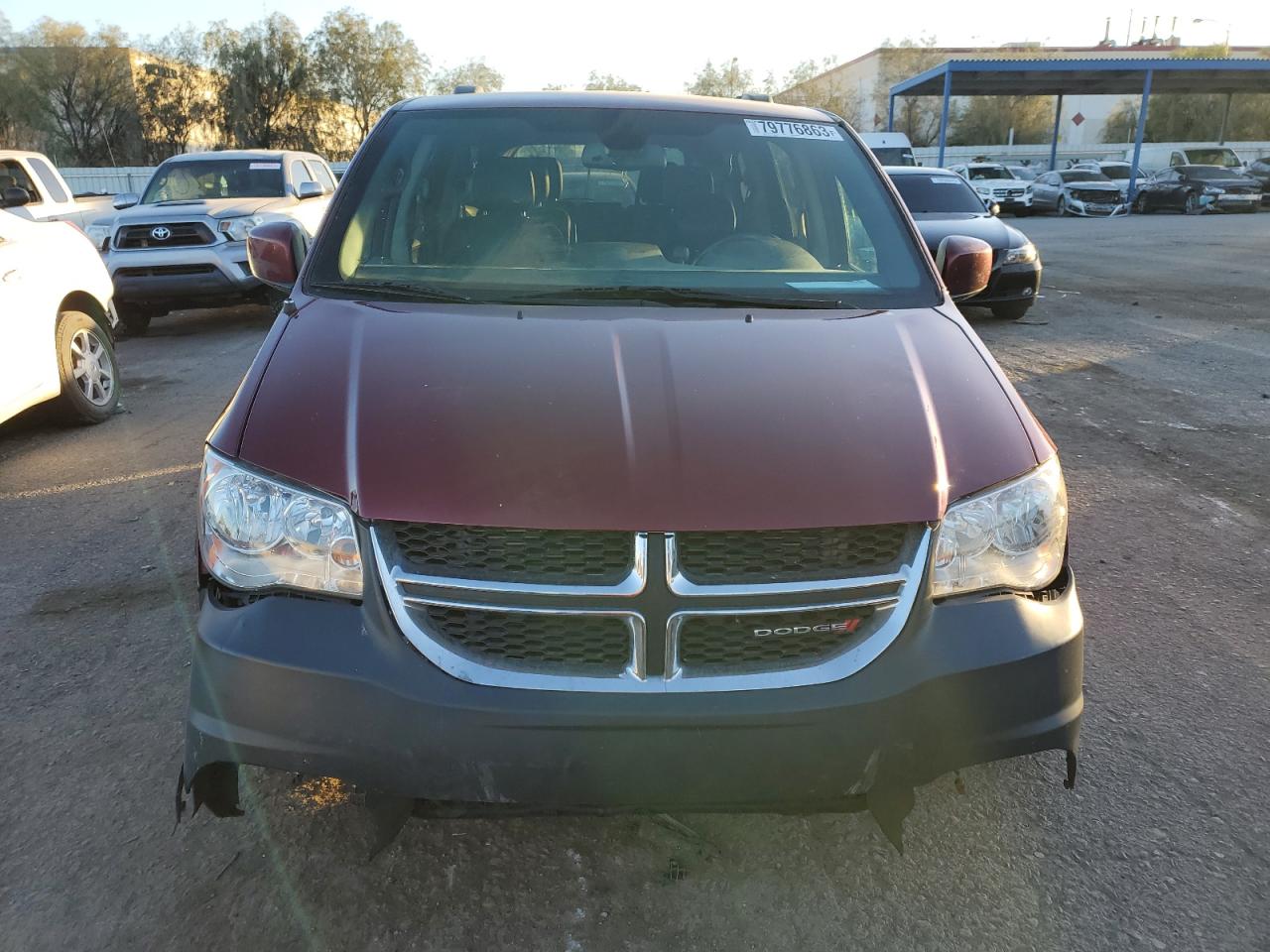 Photo 4 VIN: 2C4RDGCG5KR621353 - DODGE CARAVAN 