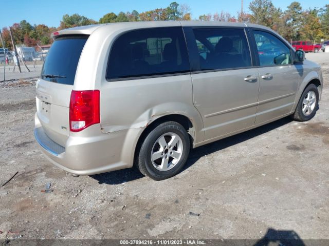 Photo 3 VIN: 2C4RDGCG6DR522558 - DODGE GRAND CARAVAN 