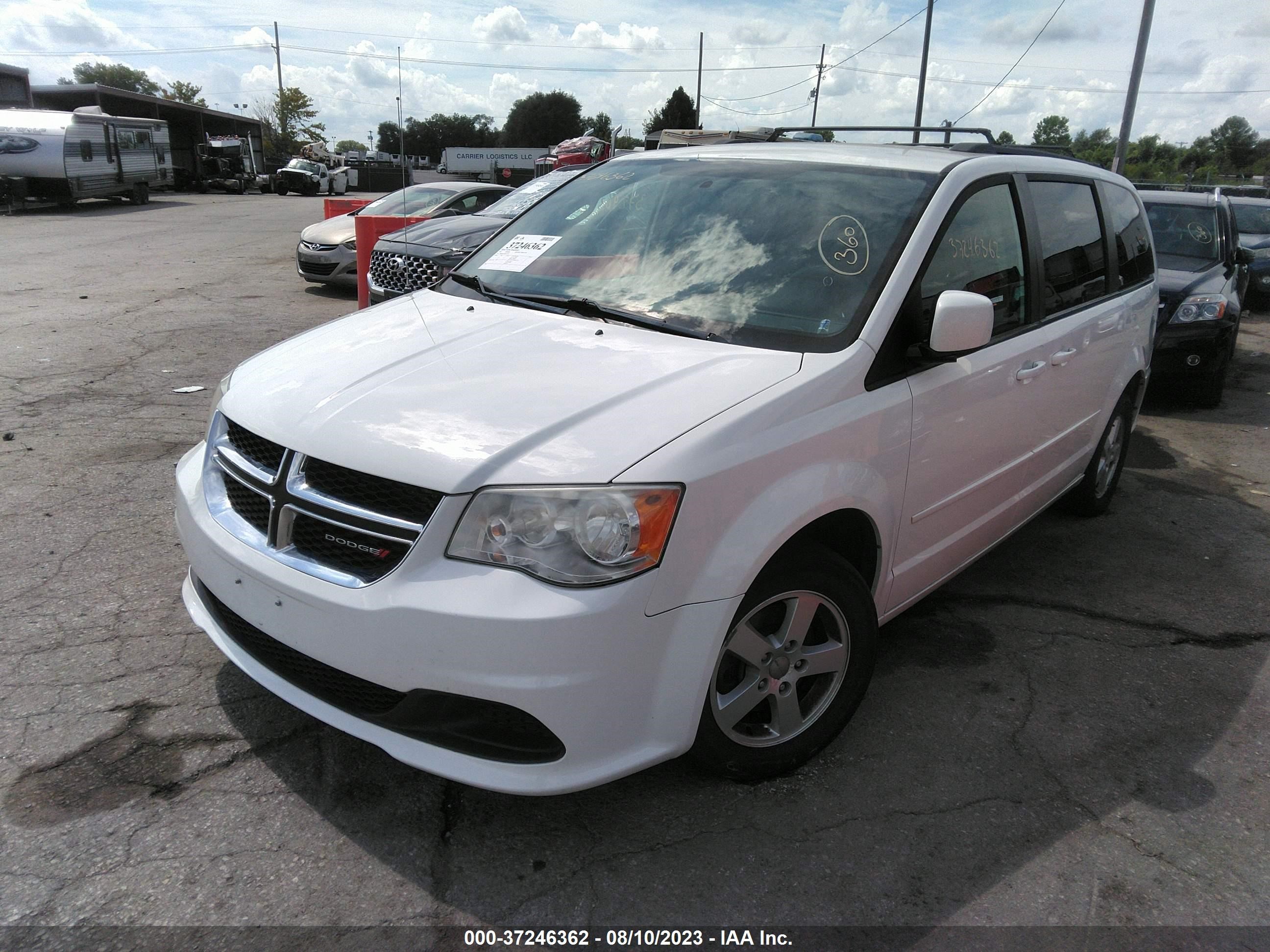 Photo 1 VIN: 2C4RDGCG6DR523192 - DODGE CARAVAN 