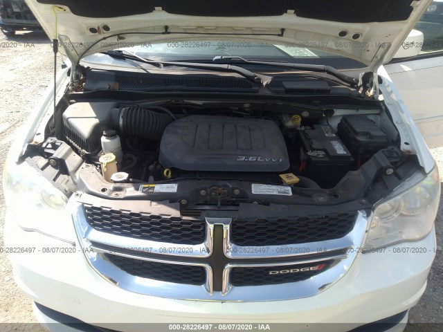 Photo 9 VIN: 2C4RDGCG6DR553700 - DODGE GRAND CARAVAN 