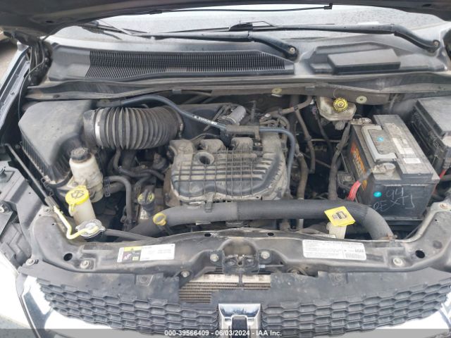 Photo 9 VIN: 2C4RDGCG6DR717480 - DODGE GRAND CARAVAN 