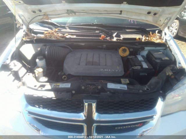 Photo 9 VIN: 2C4RDGCG6ER182734 - DODGE GRAND CARAVAN 