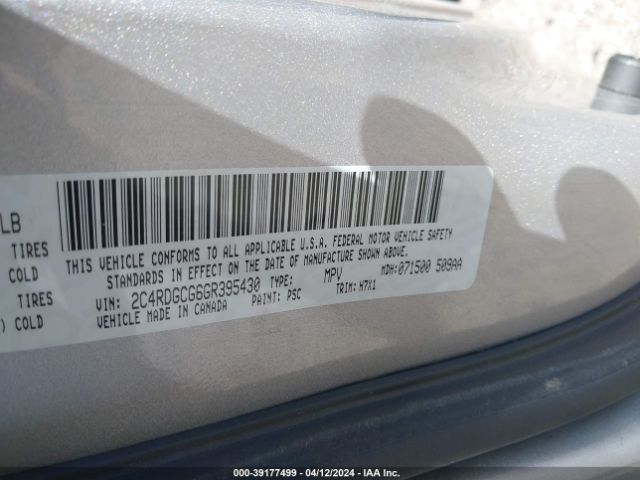 Photo 8 VIN: 2C4RDGCG6GR395430 - DODGE GRAND CARAVAN 