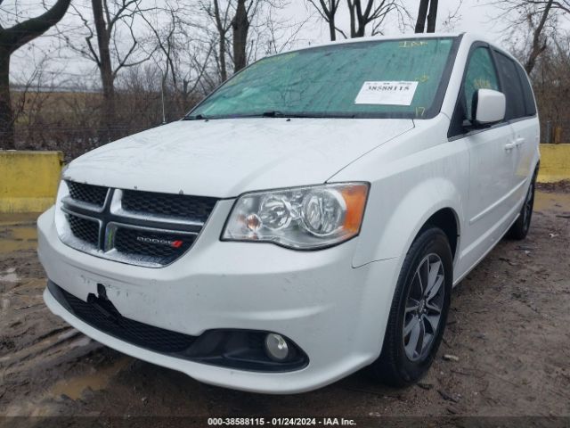 Photo 5 VIN: 2C4RDGCG6HR685474 - DODGE GRAND CARAVAN 