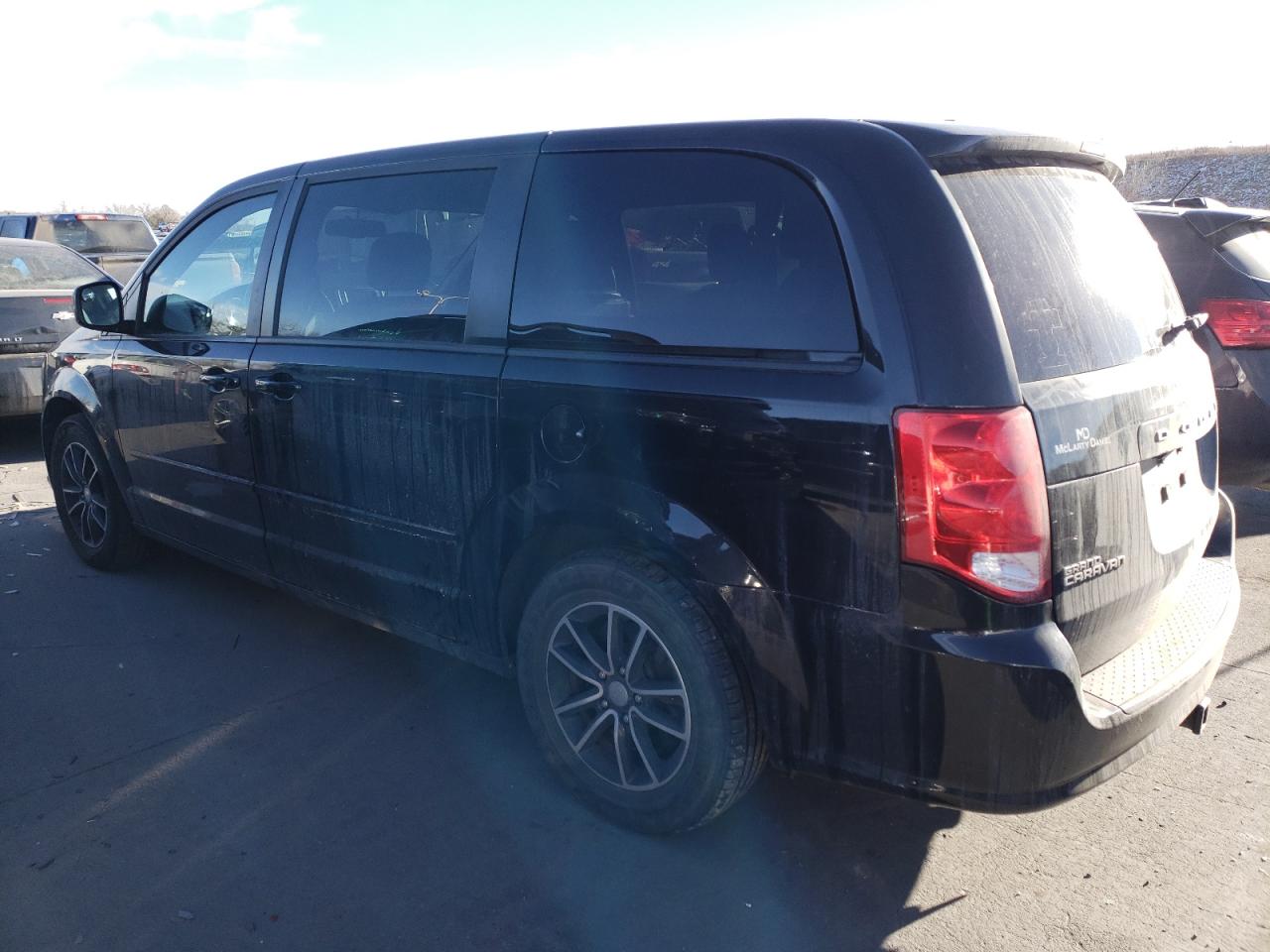 Photo 1 VIN: 2C4RDGCG6HR707280 - DODGE CARAVAN 