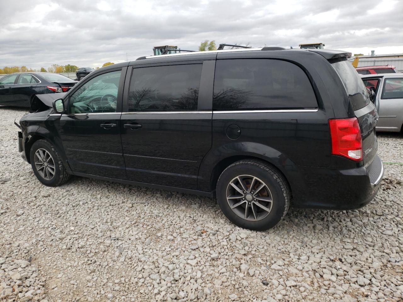 Photo 1 VIN: 2C4RDGCG6HR851587 - DODGE CARAVAN 