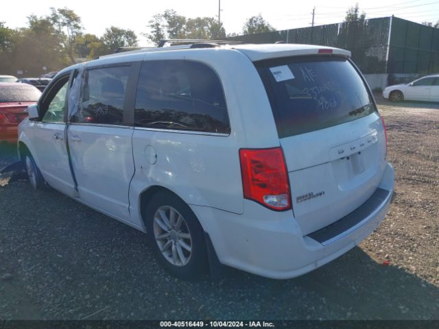 Photo 2 VIN: 2C4RDGCG6JR175888 - DODGE GRAND CARAVAN 