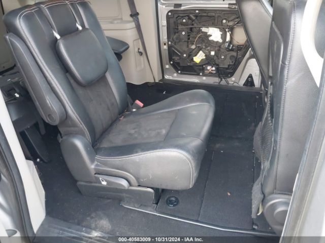 Photo 7 VIN: 2C4RDGCG6KR761301 - DODGE GRAND CARAVAN 