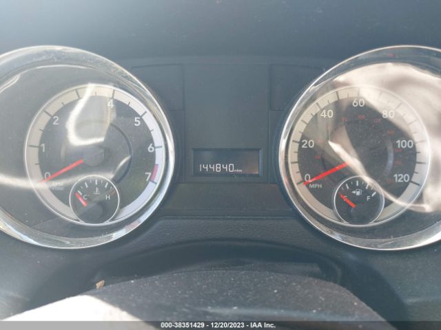 Photo 6 VIN: 2C4RDGCG7DR542785 - DODGE GRAND CARAVAN 