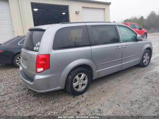 Photo 3 VIN: 2C4RDGCG7DR554029 - DODGE GRAND CARAVAN 