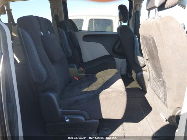 Photo 7 VIN: 2C4RDGCG7DR686840 - DODGE GRAND CARAVAN 