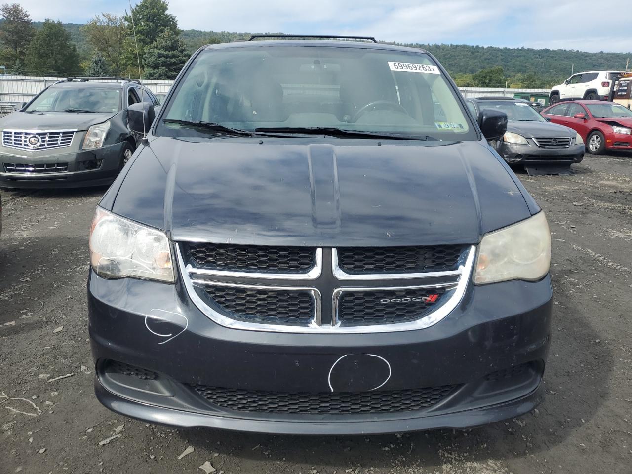 Photo 4 VIN: 2C4RDGCG7DR820746 - DODGE CARAVAN 