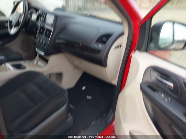 Photo 4 VIN: 2C4RDGCG7FR597501 - DODGE GRAND CARAVAN 