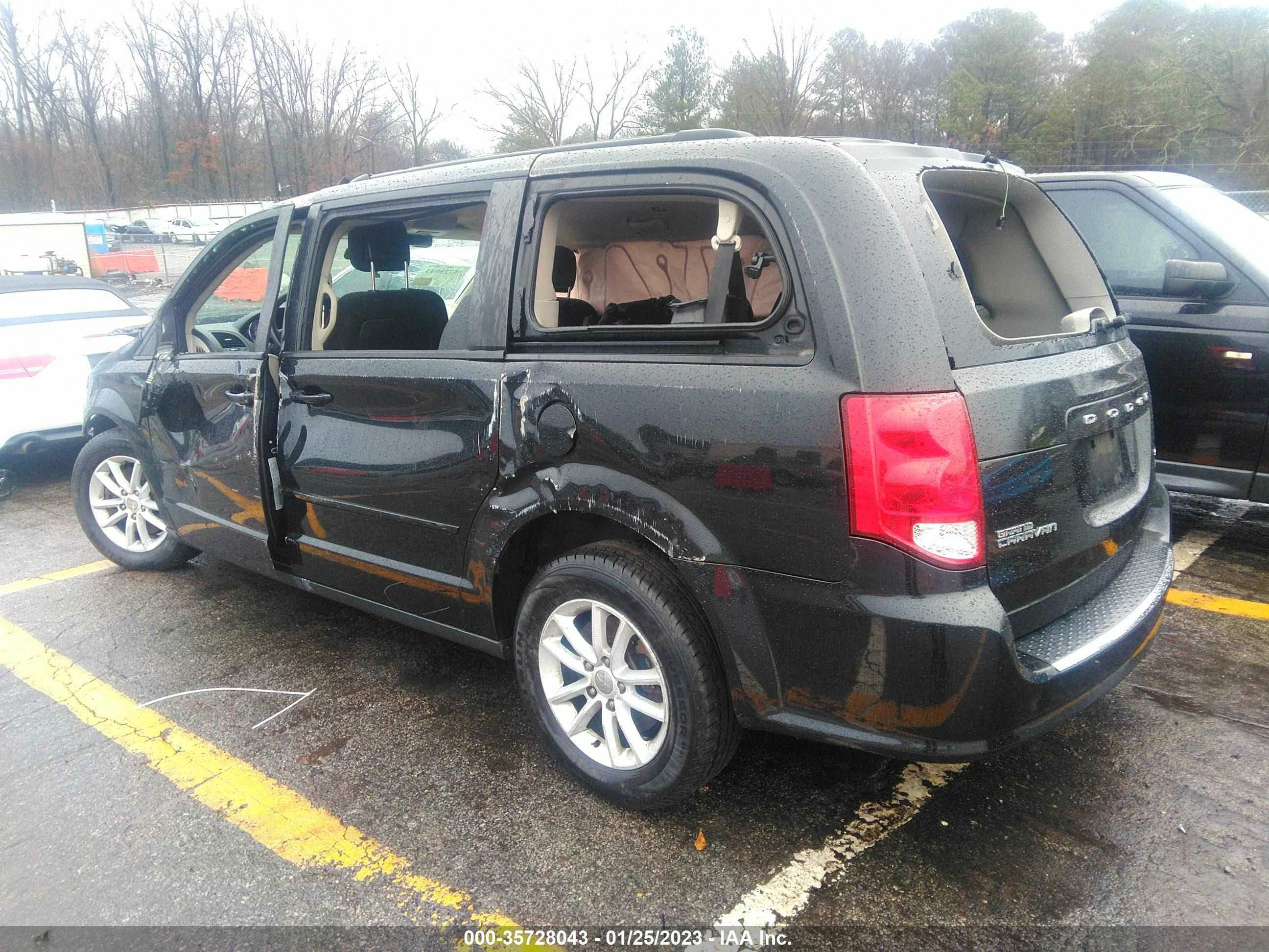 Photo 2 VIN: 2C4RDGCG7FR717071 - DODGE CARAVAN 