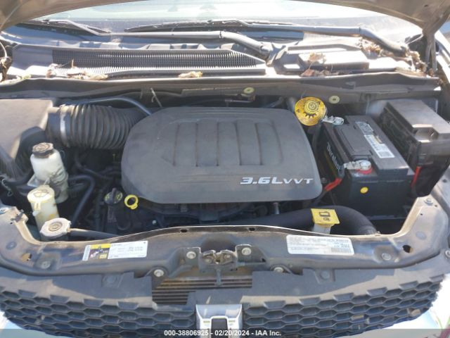 Photo 9 VIN: 2C4RDGCG7GR273949 - DODGE GRAND CARAVAN 