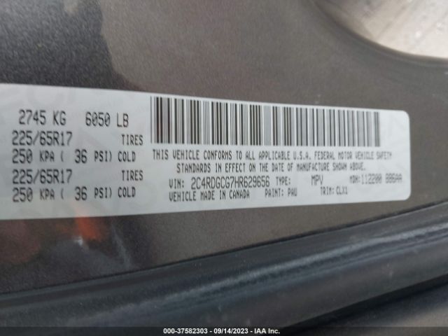 Photo 8 VIN: 2C4RDGCG7HR629656 - DODGE GRAND CARAVAN 