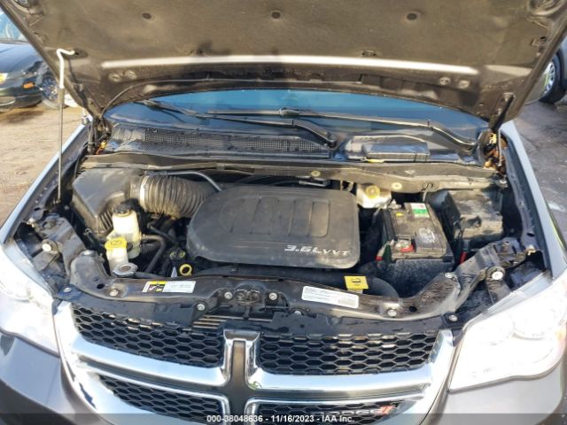 Photo 9 VIN: 2C4RDGCG7HR696385 - DODGE GRAND CARAVAN 