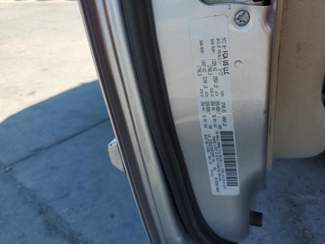 Photo 12 VIN: 2C4RDGCG7HR735797 - DODGE CARAVAN 