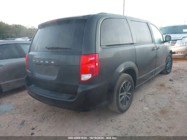 Photo 3 VIN: 2C4RDGCG7JR156346 - DODGE GRAND CARAVAN 