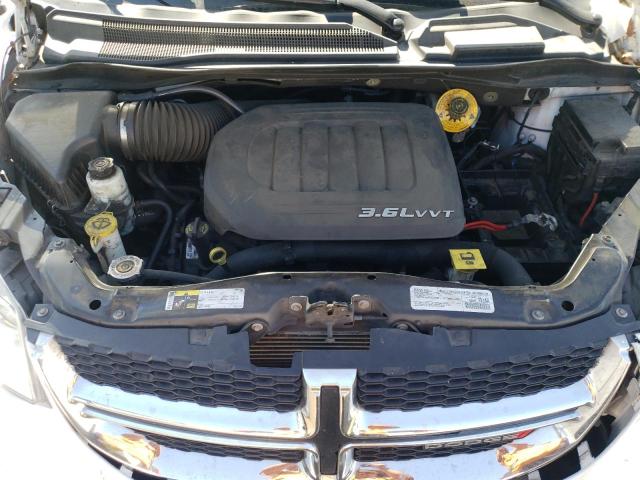 Photo 11 VIN: 2C4RDGCG7JR241705 - DODGE GRAND CARAVAN 