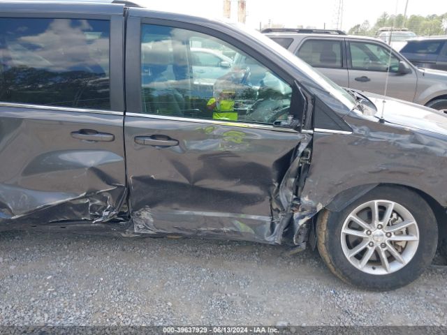 Photo 5 VIN: 2C4RDGCG7JR264708 - DODGE GRAND CARAVAN 