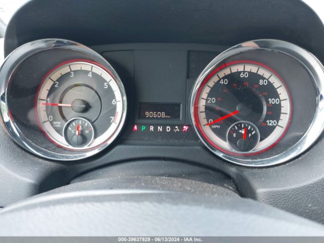 Photo 6 VIN: 2C4RDGCG7JR264708 - DODGE GRAND CARAVAN 