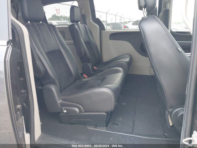 Photo 7 VIN: 2C4RDGCG7JR301210 - DODGE GRAND CARAVAN 