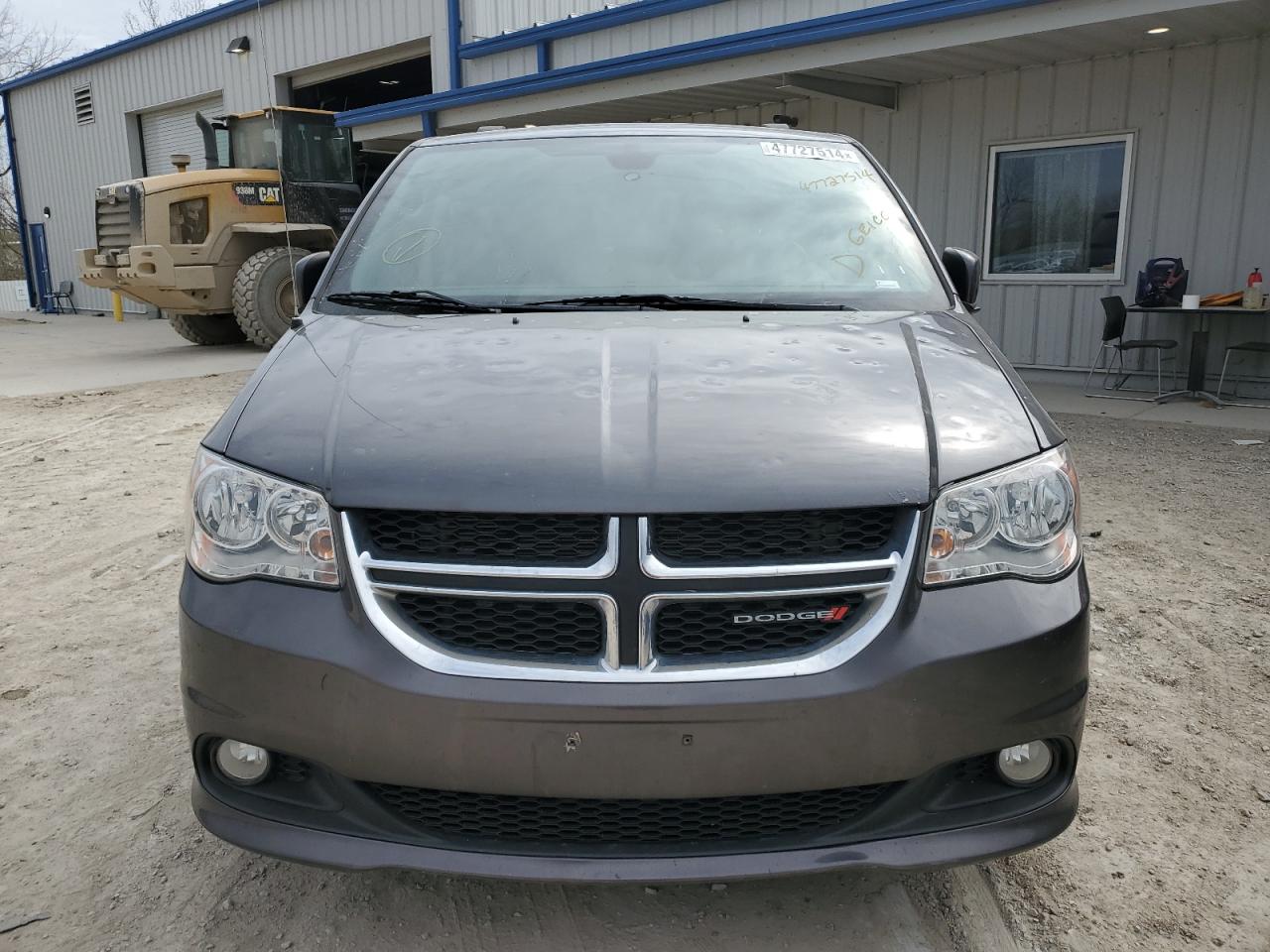 Photo 4 VIN: 2C4RDGCG7KR621838 - DODGE CARAVAN 