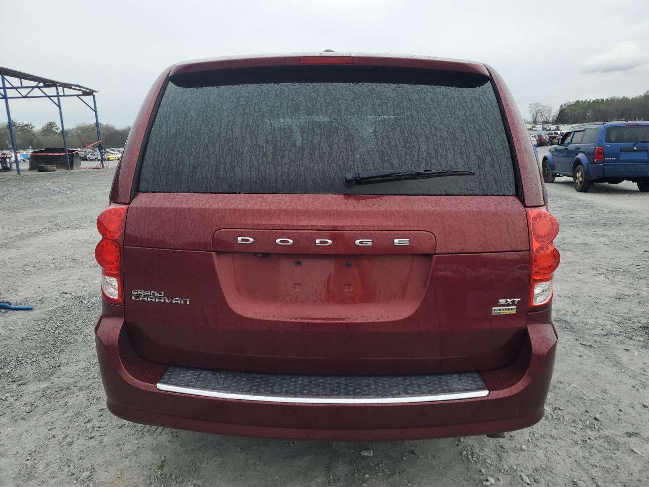 Photo 6 VIN: 2C4RDGCG7KR774042 - DODGE CARAVAN 