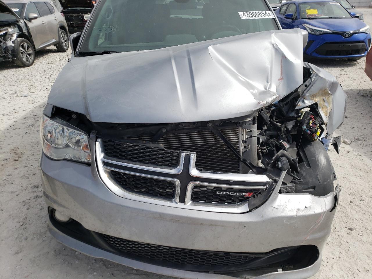 Photo 11 VIN: 2C4RDGCG7LR212434 - DODGE CARAVAN 