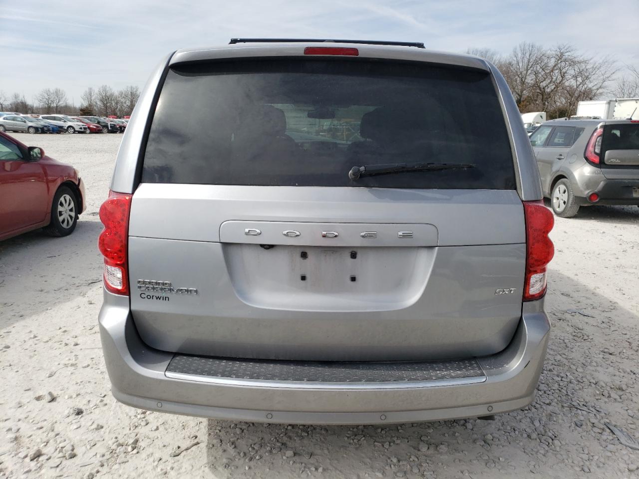 Photo 5 VIN: 2C4RDGCG7LR212434 - DODGE CARAVAN 