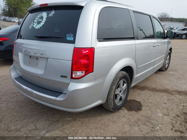 Photo 3 VIN: 2C4RDGCG8CR173546 - DODGE GRAND CARAVAN 