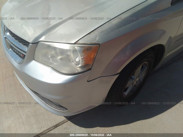 Photo 5 VIN: 2C4RDGCG8CR284758 - DODGE GRAND CARAVAN 