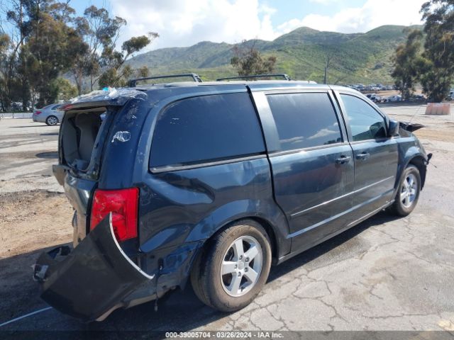 Photo 3 VIN: 2C4RDGCG8DR655600 - DODGE GRAND CARAVAN 