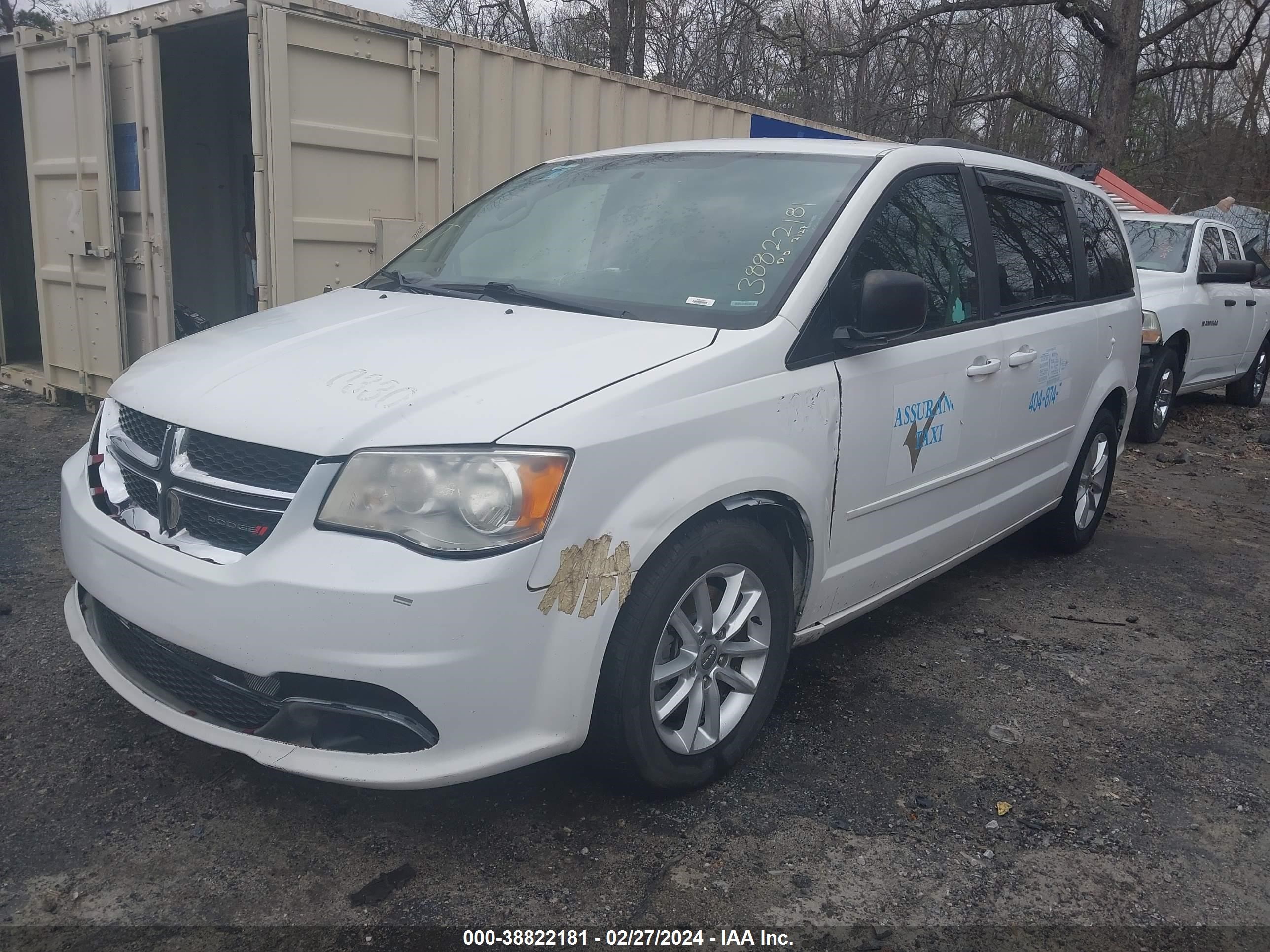 Photo 1 VIN: 2C4RDGCG8DR719182 - DODGE CARAVAN 