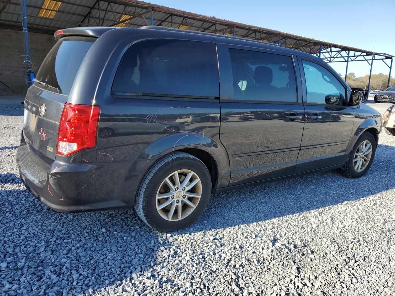 Photo 2 VIN: 2C4RDGCG8DR820870 - DODGE CARAVAN 