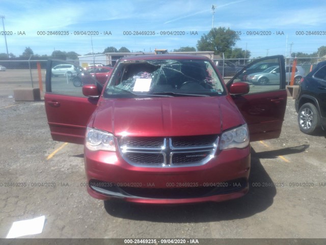 Photo 5 VIN: 2C4RDGCG8ER315638 - DODGE GRAND CARAVAN 