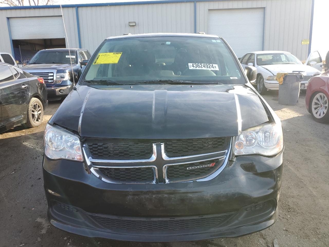 Photo 4 VIN: 2C4RDGCG8GR336900 - DODGE CARAVAN 