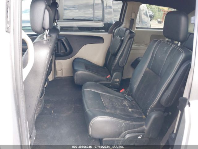 Photo 7 VIN: 2C4RDGCG8JR265625 - DODGE GRAND CARAVAN 