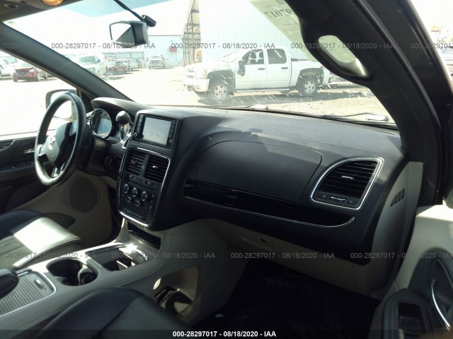 Photo 4 VIN: 2C4RDGCG8JR265950 - DODGE GRAND CARAVAN 