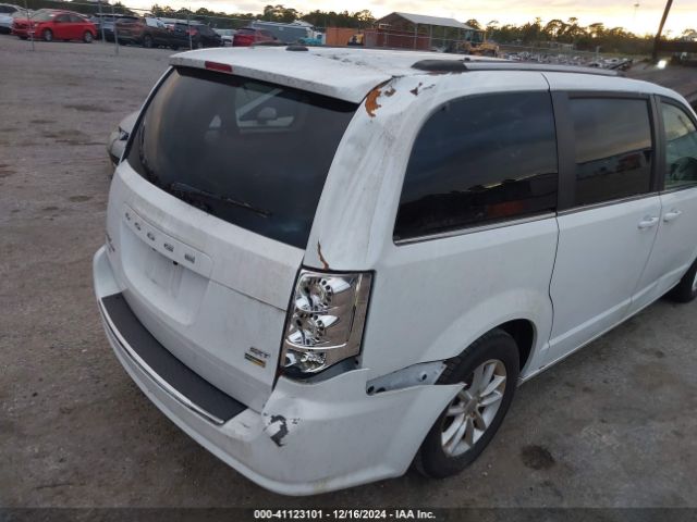 Photo 5 VIN: 2C4RDGCG8JR342669 - DODGE GRAND CARAVAN 