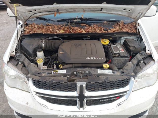 Photo 9 VIN: 2C4RDGCG8JR342669 - DODGE GRAND CARAVAN 