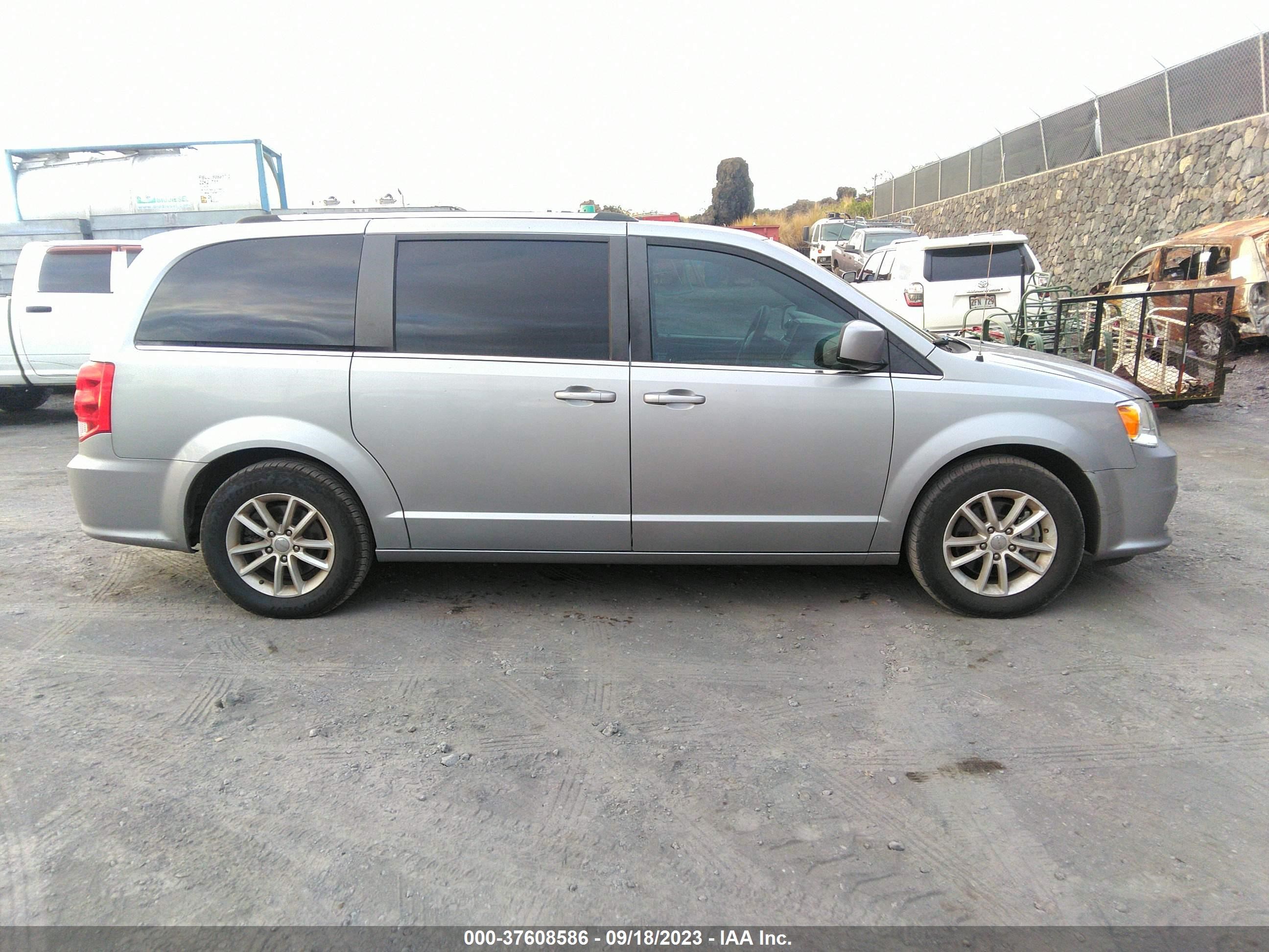 Photo 12 VIN: 2C4RDGCG8KR517536 - DODGE CARAVAN 