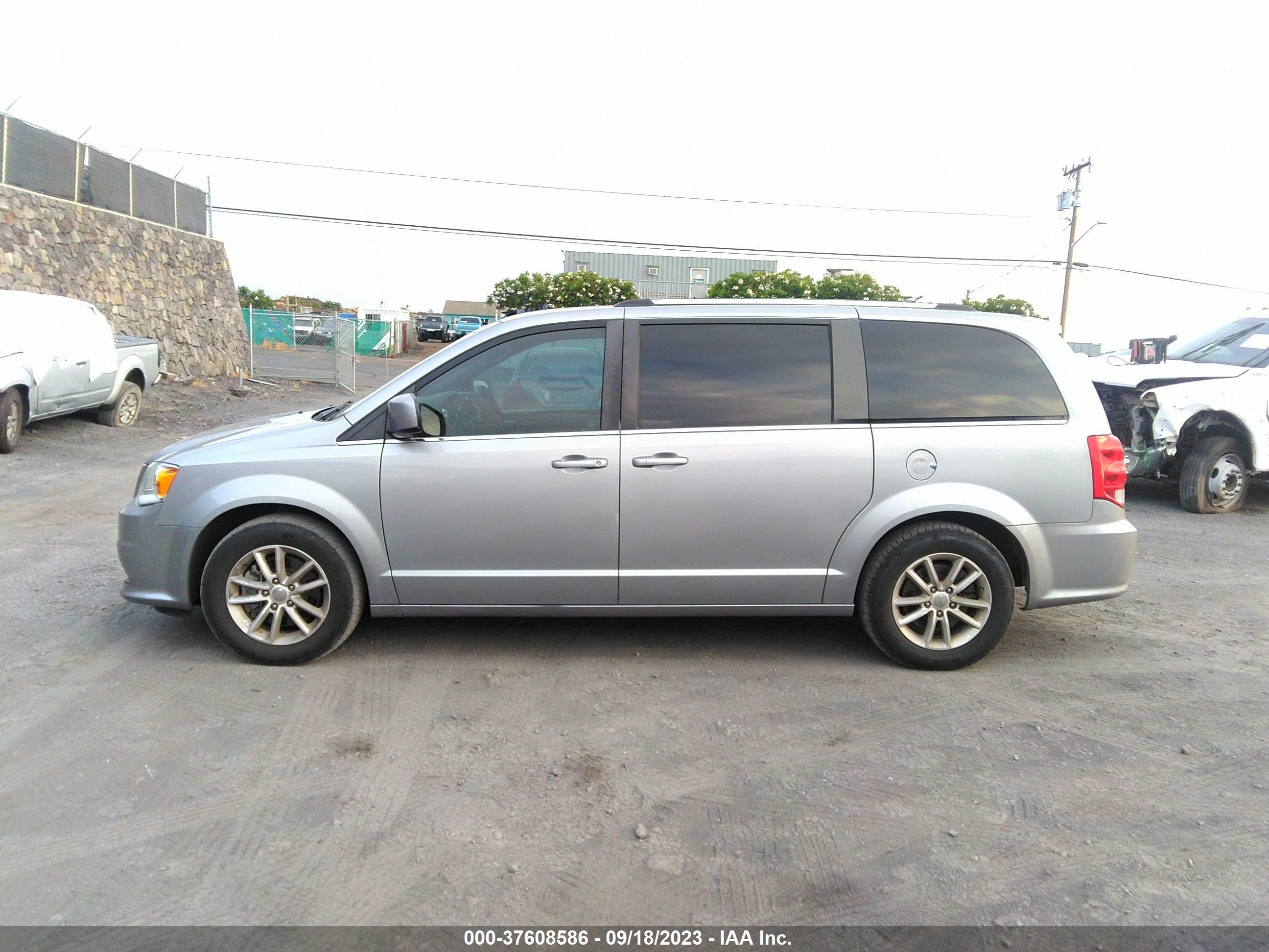 Photo 13 VIN: 2C4RDGCG8KR517536 - DODGE CARAVAN 