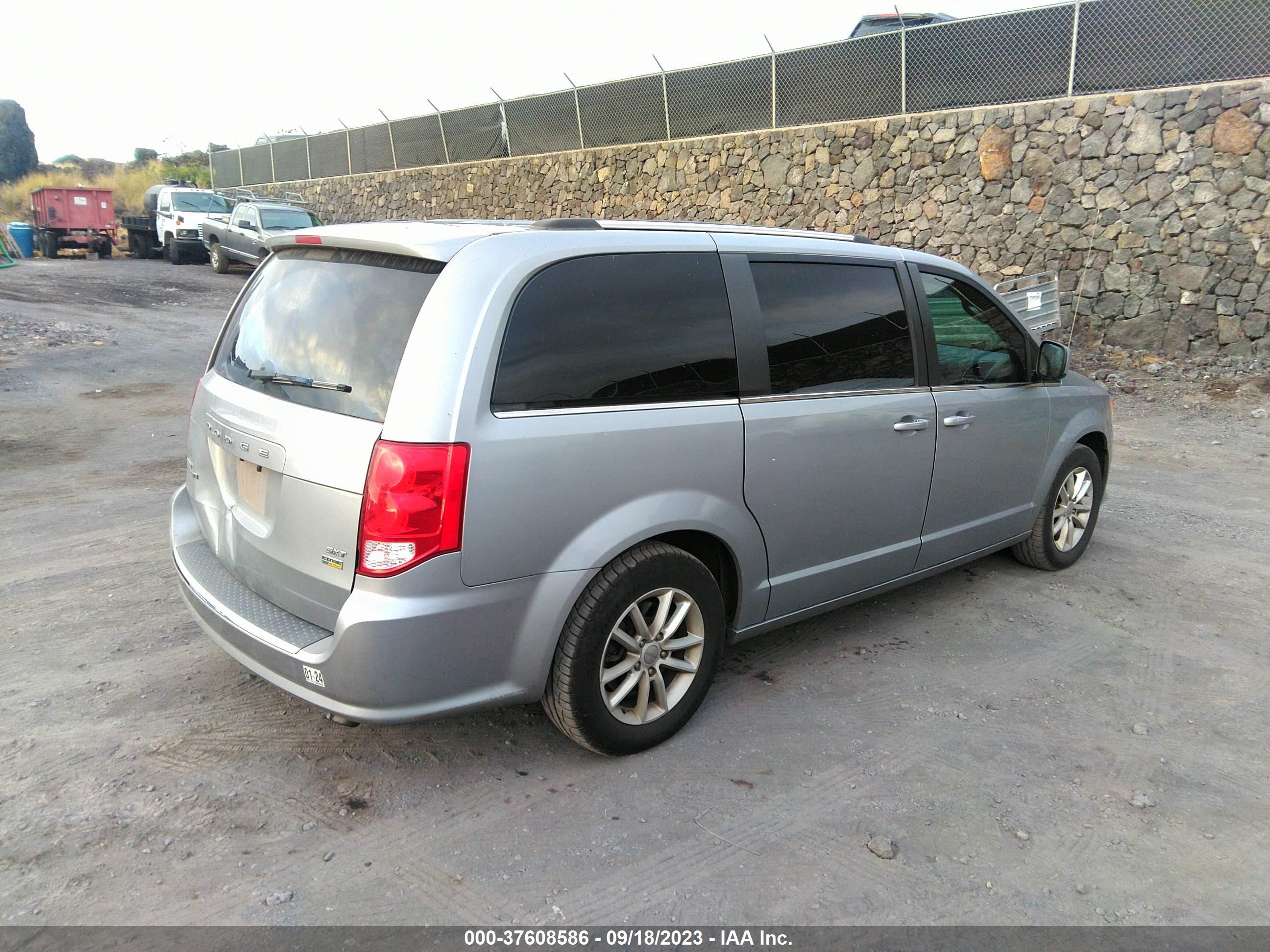 Photo 3 VIN: 2C4RDGCG8KR517536 - DODGE CARAVAN 