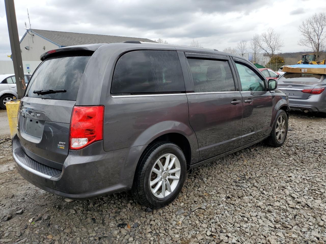 Photo 2 VIN: 2C4RDGCG8KR546339 - DODGE CARAVAN 