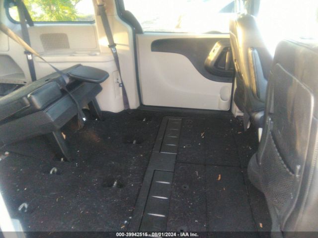 Photo 7 VIN: 2C4RDGCG8KR718241 - DODGE GRAND CARAVAN 