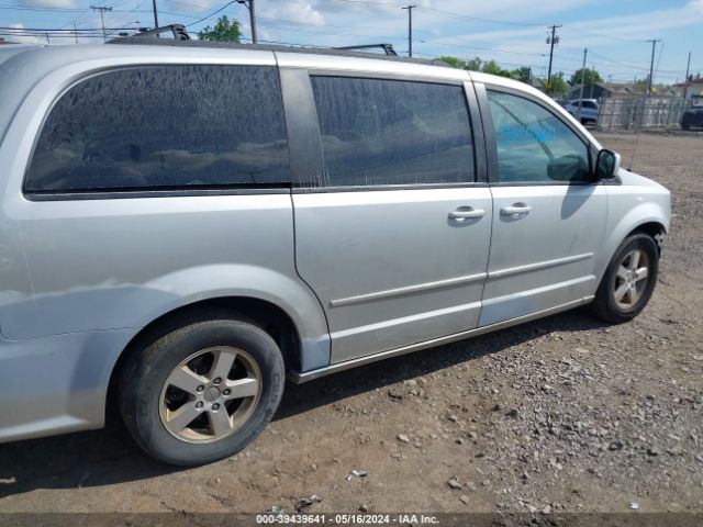 Photo 3 VIN: 2C4RDGCG9CR295008 - DODGE GRAND CARAVAN 