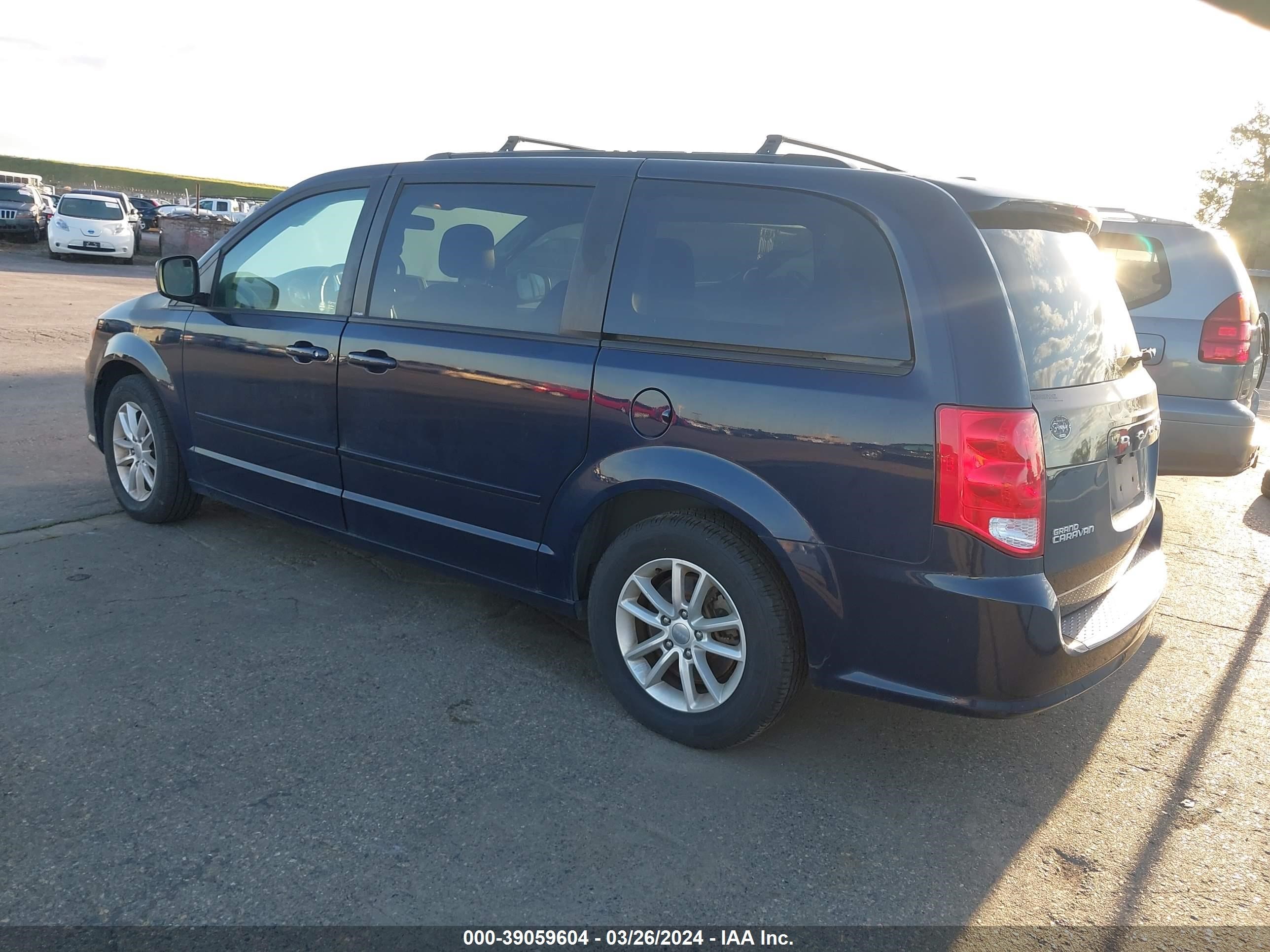 Photo 2 VIN: 2C4RDGCG9ER305376 - DODGE CARAVAN 