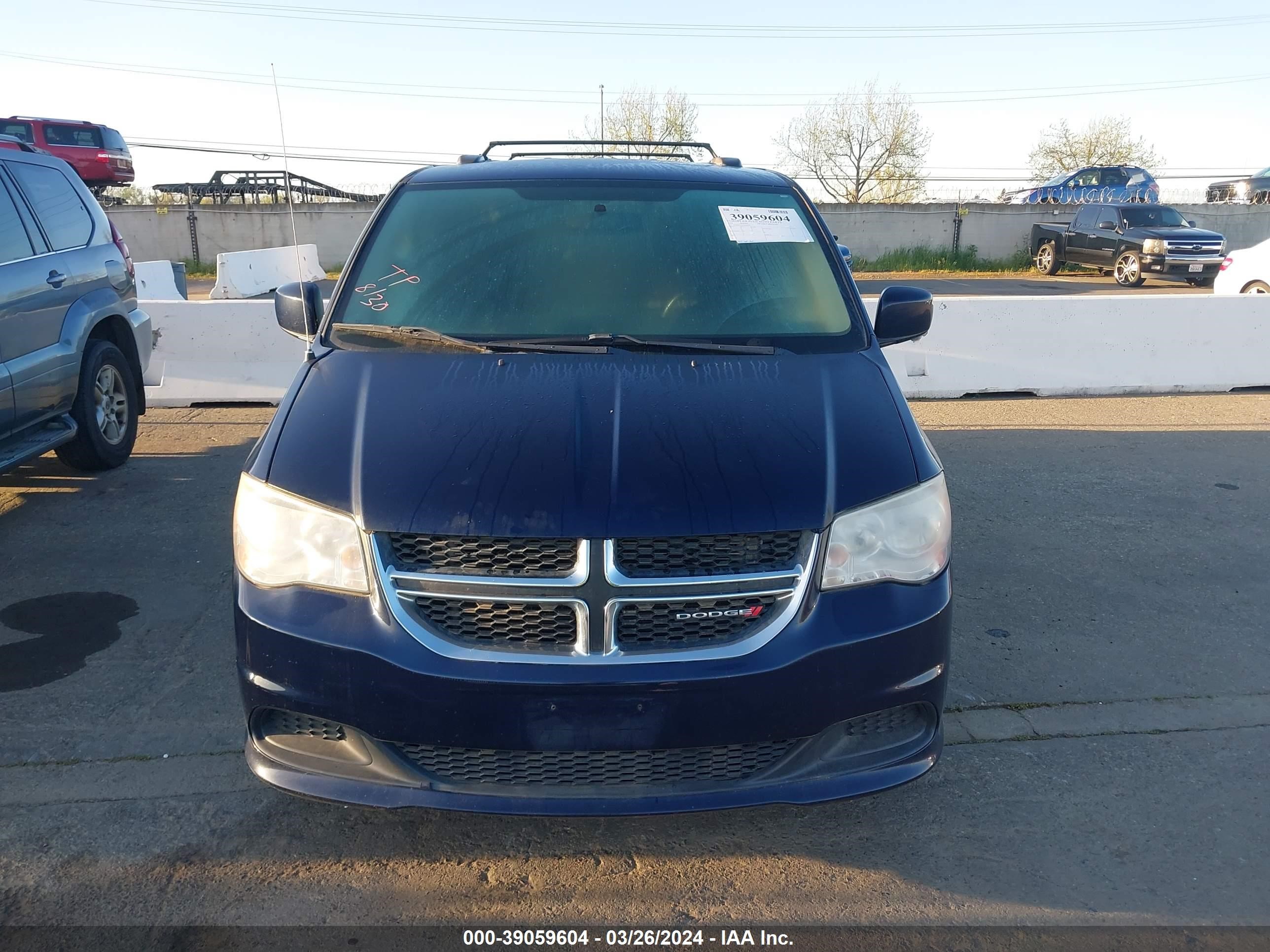 Photo 5 VIN: 2C4RDGCG9ER305376 - DODGE CARAVAN 